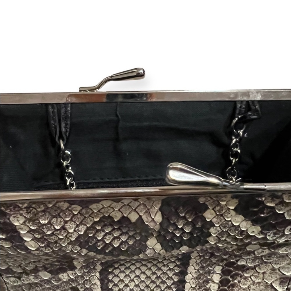 Browns Genuine Leather Made in Italy Snake
Skin Purse - Picture 6 of 6